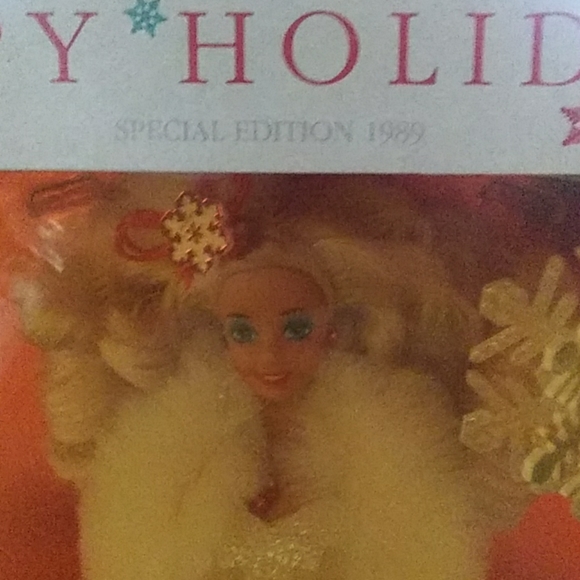 Never Opened 1989 Holiday Barbie w/Ornament - Picture 2 of 6